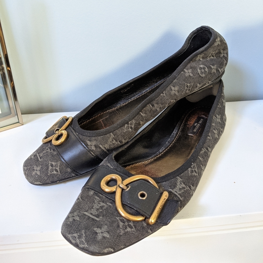 Authentic Louis Vuitton flats